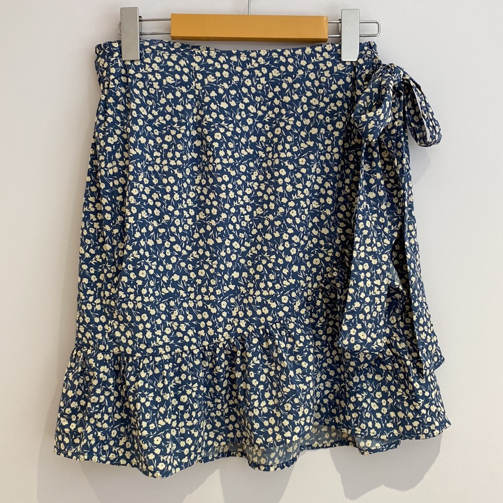NWT ONLY Olivia Wrap Skirt - Picture 3 of 12
